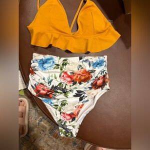 Cupshe Vibrant Yellow Bikini Top